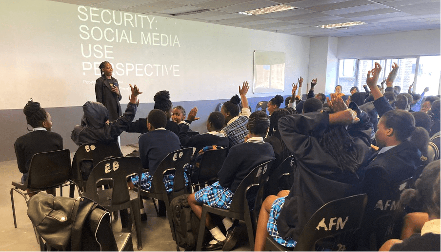 Pascal Avenvuka Mbu-Letang interacting with the young students. Photo Credit: Hentie Wilson